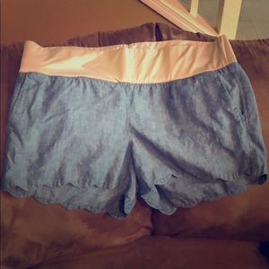 Loft chambray maternity shorts size 14